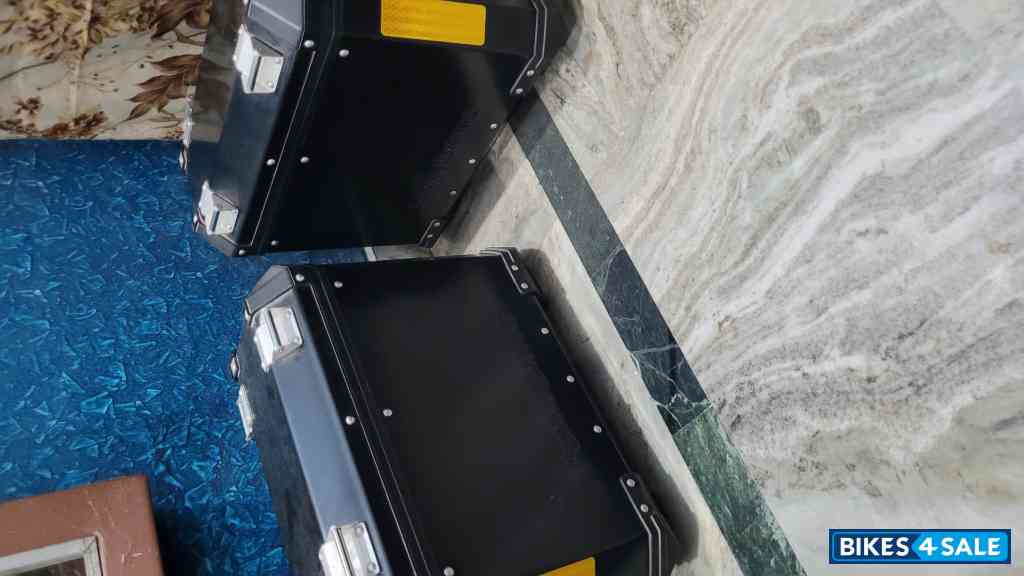 Gravel Gray Royal Enfield Himalayan BS VI