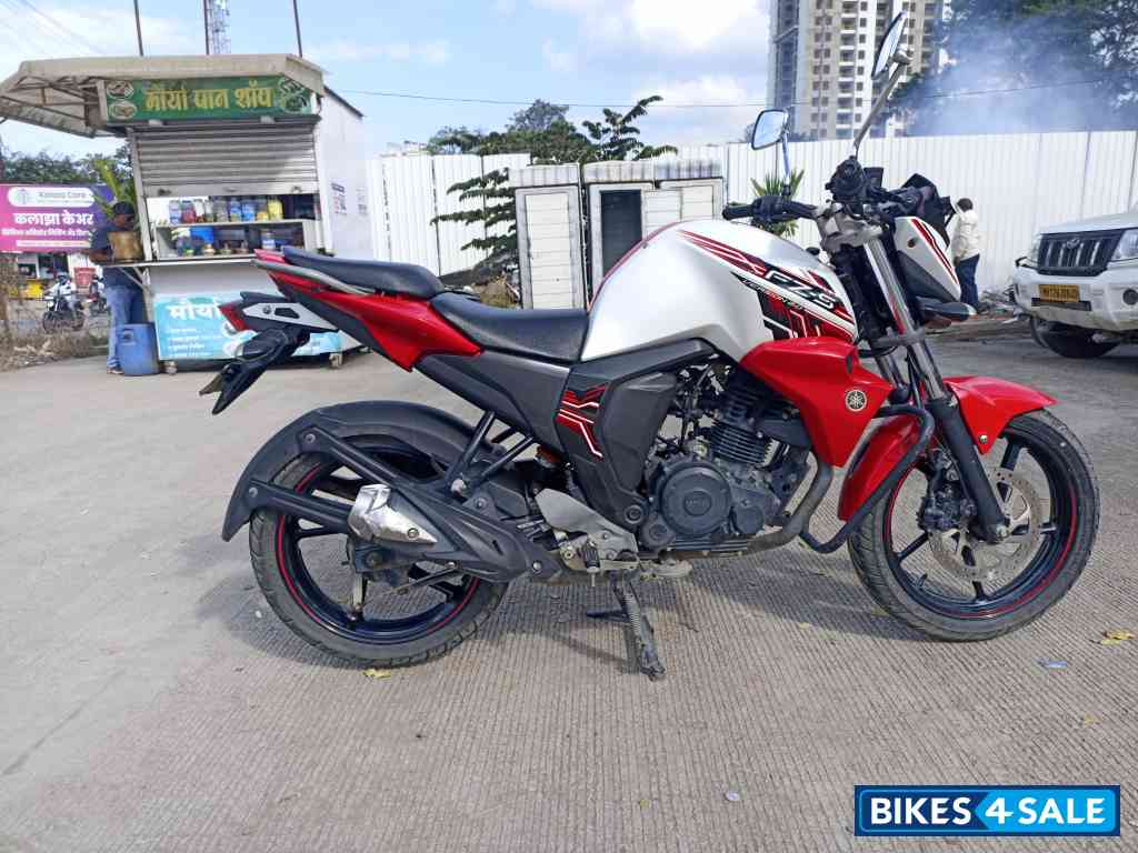 Red White Black Yamaha FZ-S FI V2