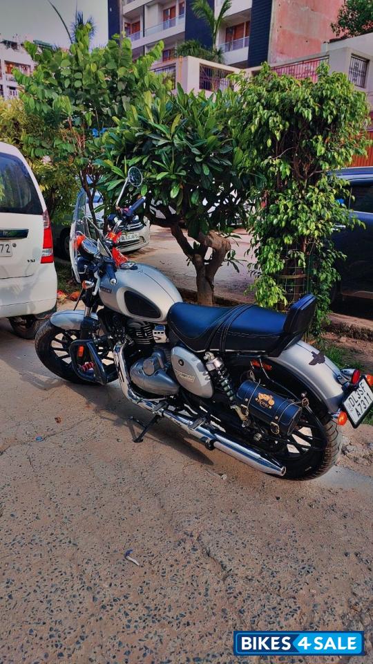 Yezdi Roadster Chrome