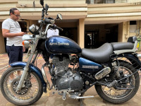 Royal Blue / Marine Royal Enfield Thunderbird 350