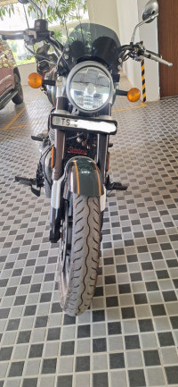 Interstellar Green Royal Enfield Super Meteor 650