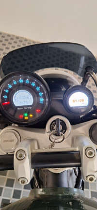 Interstellar Green Royal Enfield Super Meteor 650