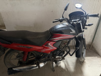 Red Honda Dream Yuga