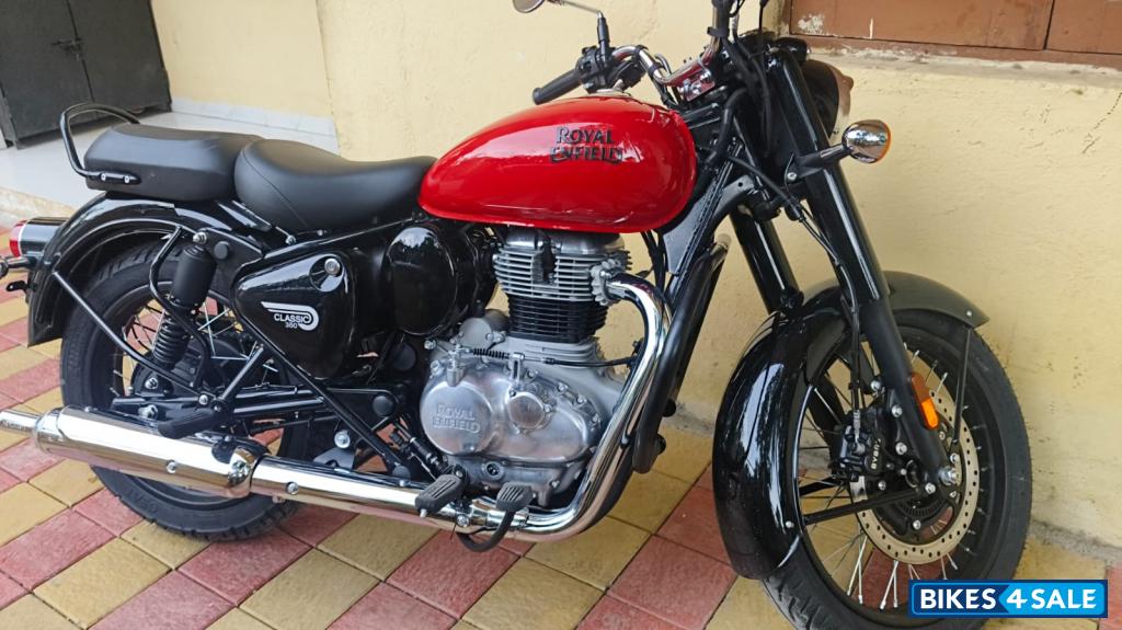 Royal Enfield Classic 350 Redditch Red