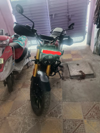 Triumph Scrambler 400 X