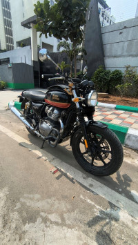 Sunstrip Black Royal Enfield Interceptor 650 Twin