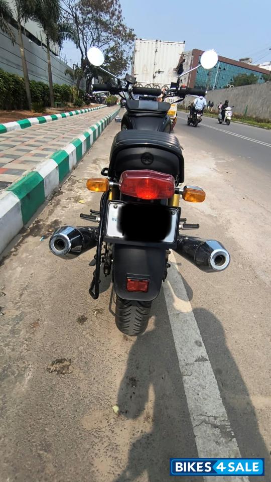 Sunstrip Black Royal Enfield Interceptor 650 Twin