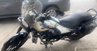 White And Black Bajaj Avenger Street 220
