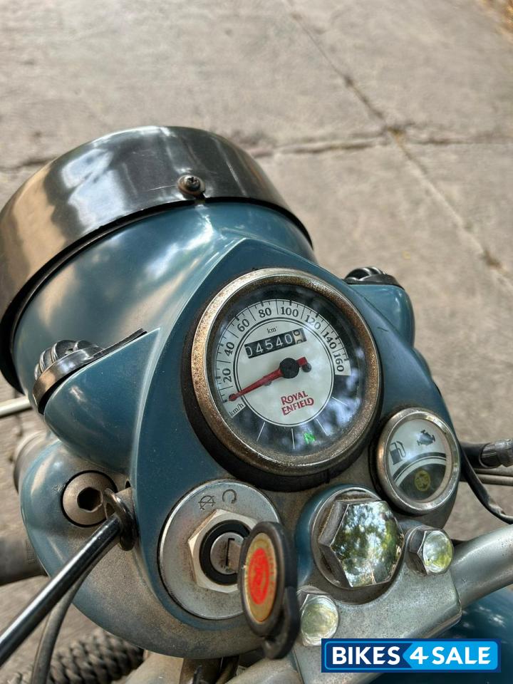 Royal Enfield Classic Squadron Blue