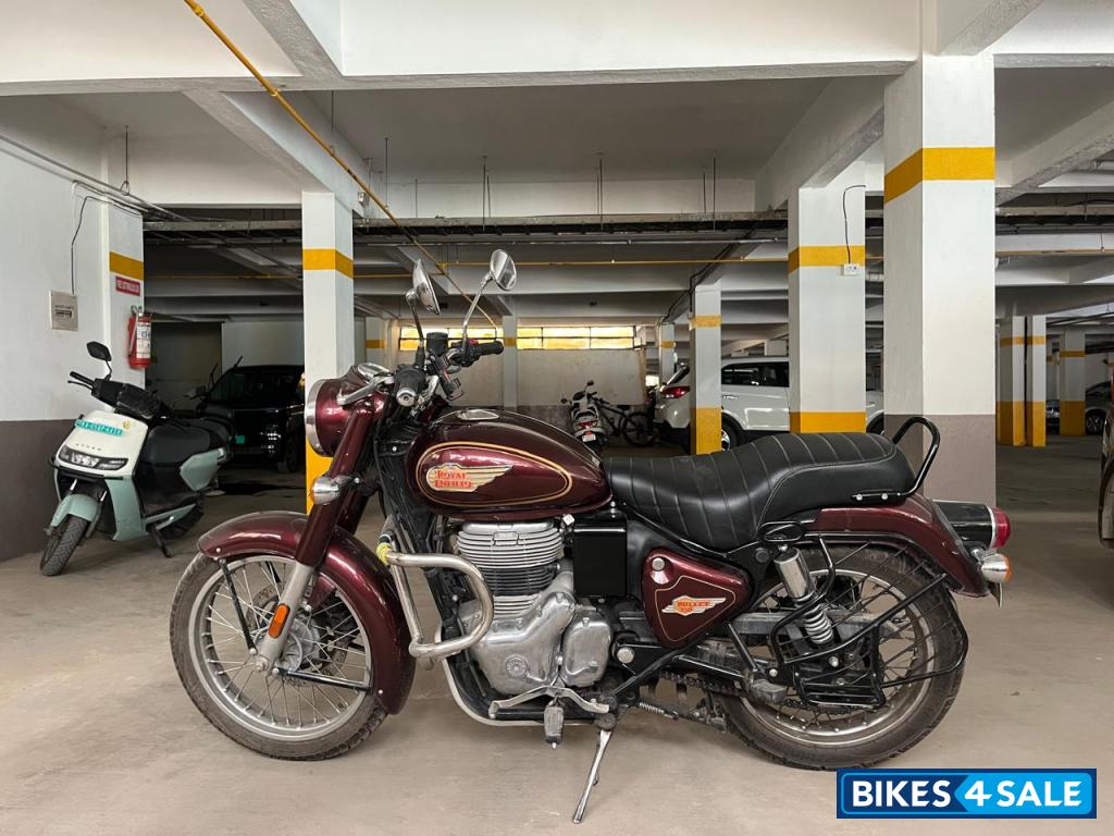 Maroon Royal Enfield 2023 Bullet 350