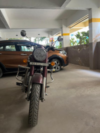 Maroon Royal Enfield 2023 Bullet 350