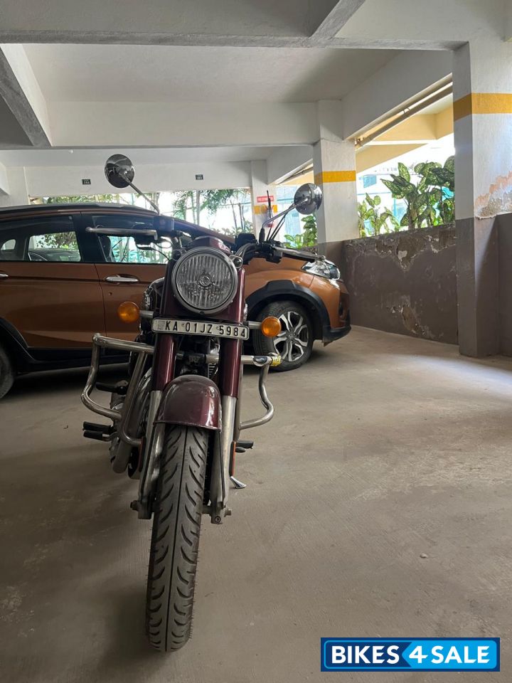 Maroon Royal Enfield 2023 Bullet 350