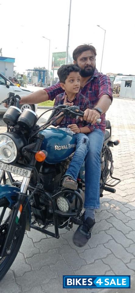 Blue Royal Enfield Thunderbird 350