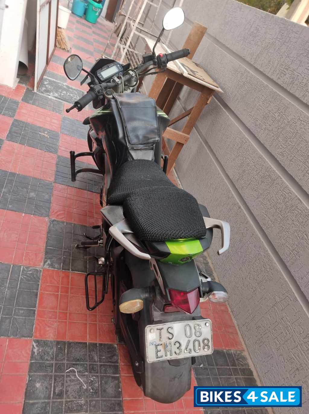 Black Green Yamaha FZ-S FI V2