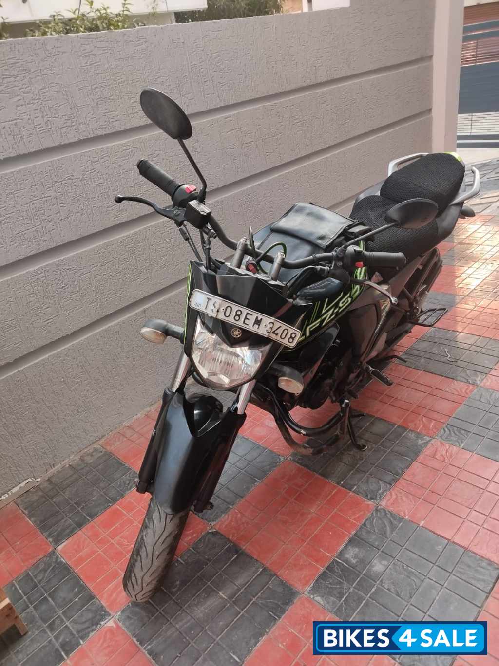 Black Green Yamaha FZ-S FI V2