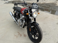 Red Royal Enfield Interceptor 650 Twin