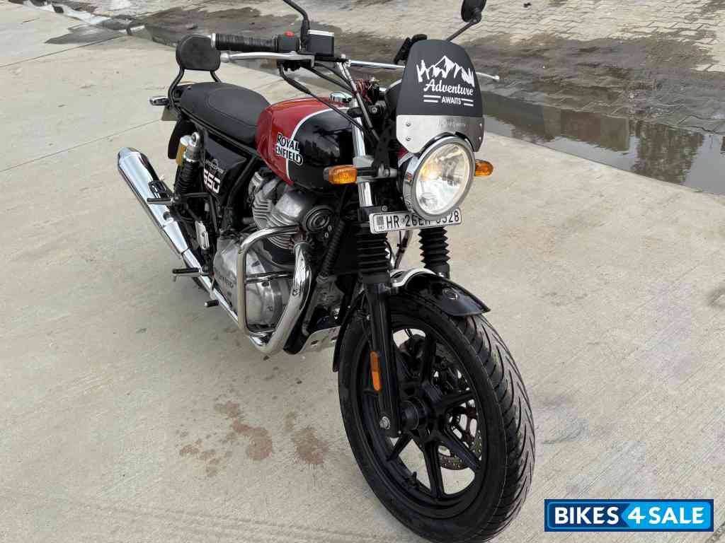 Red Royal Enfield Interceptor 650 Twin