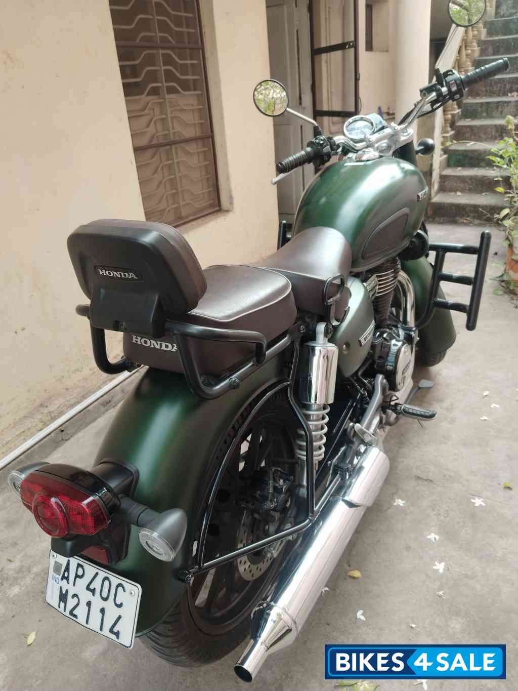Honda CB350 DLX