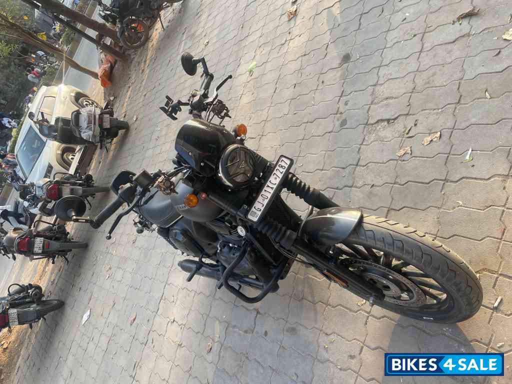 Mate Black Yezdi Roadster Dark