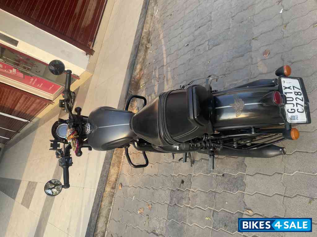 Mate Black Yezdi Roadster Dark