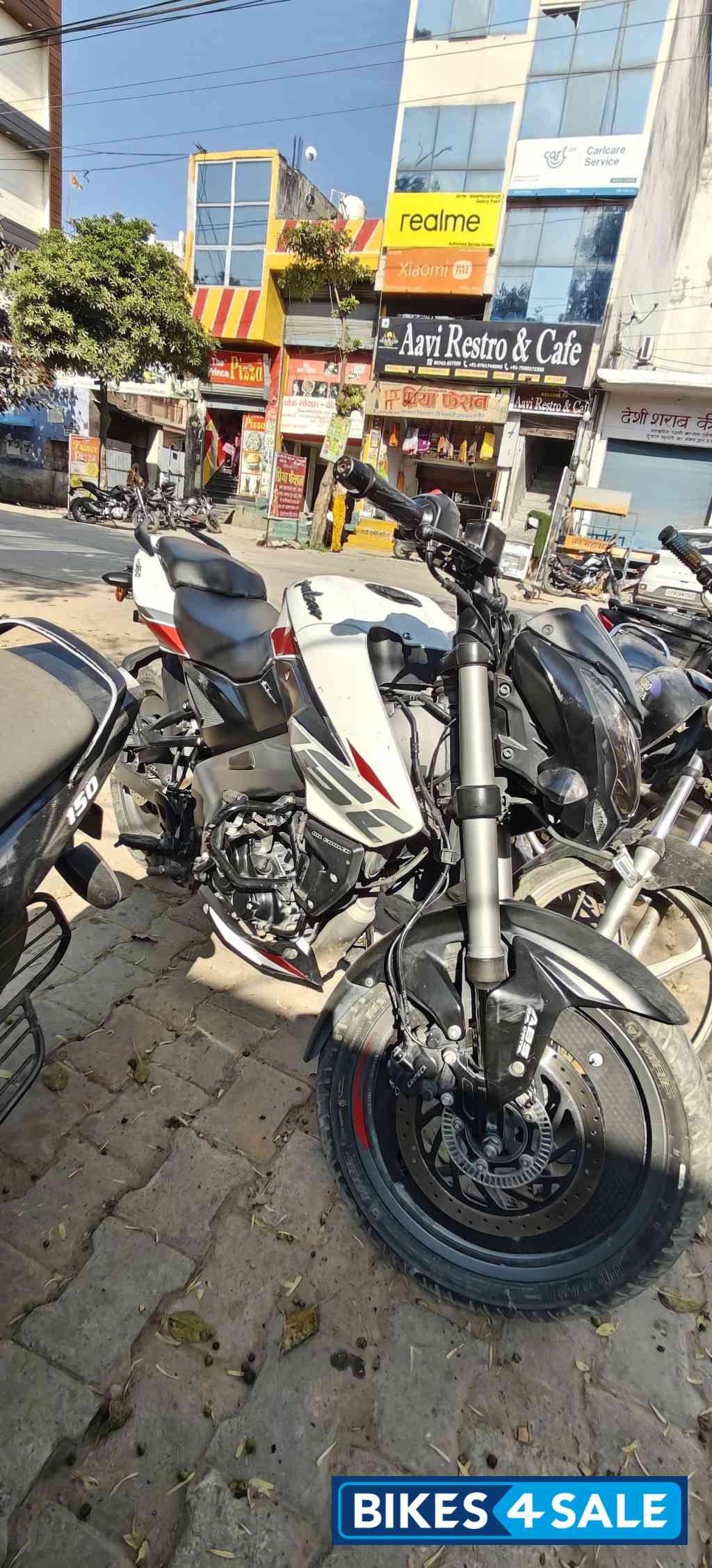 Bajaj Pulsar N160 Dual Channel ABS