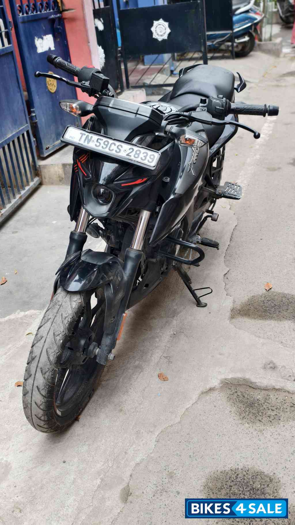 Black Bajaj Pulsar N160 Dual Channel ABS