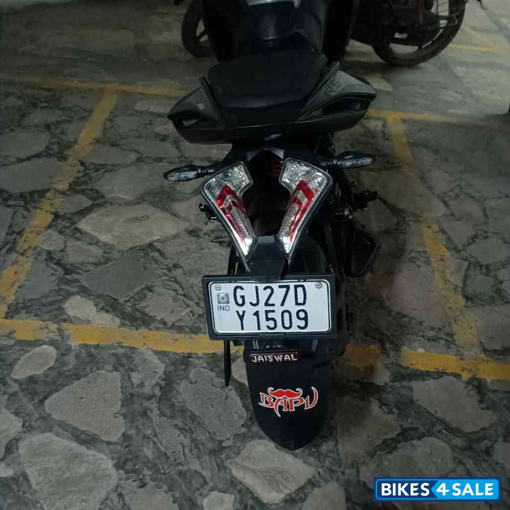 Bajaj Pulsar RS 200 BS6