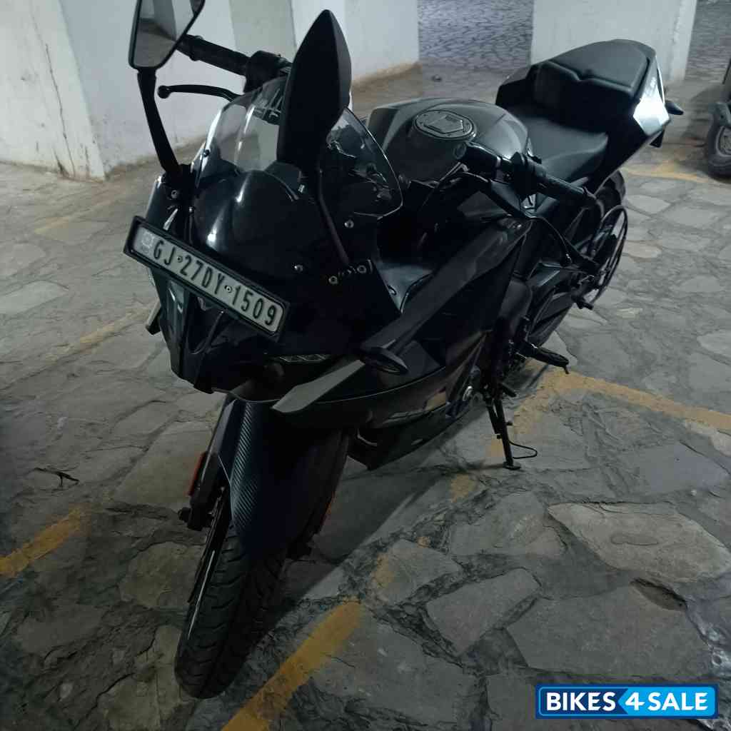 Bajaj Pulsar RS 200 BS6