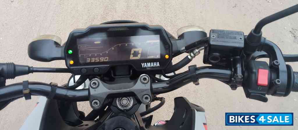 Matt Grey Yamaha MT-15