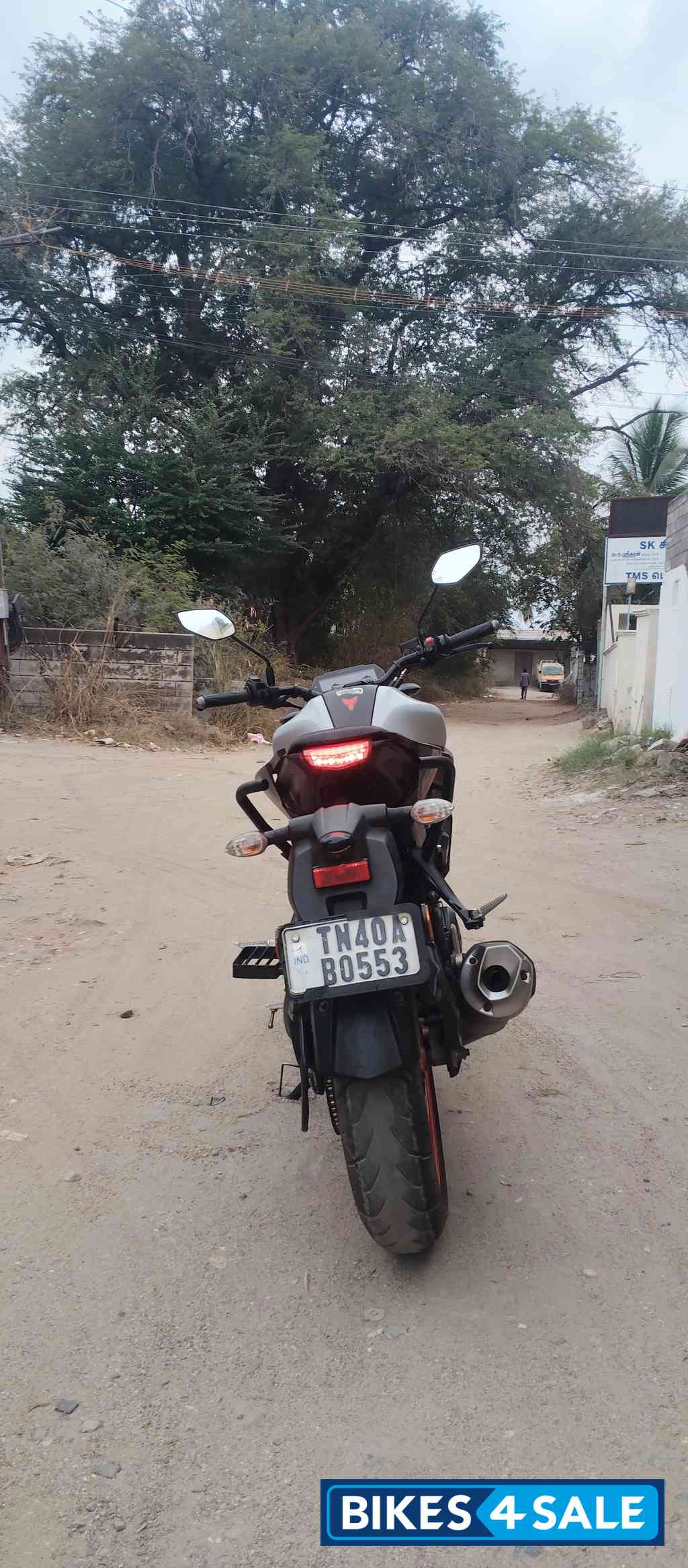 Matt Grey Yamaha MT-15