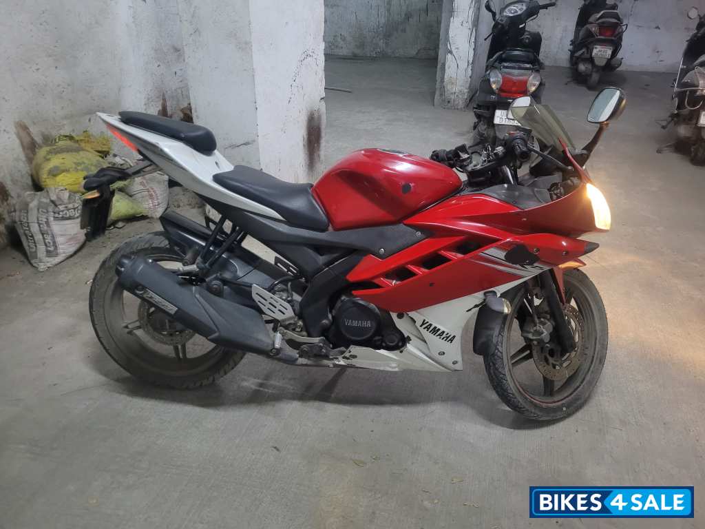 Red And Black Yamaha YZF R15