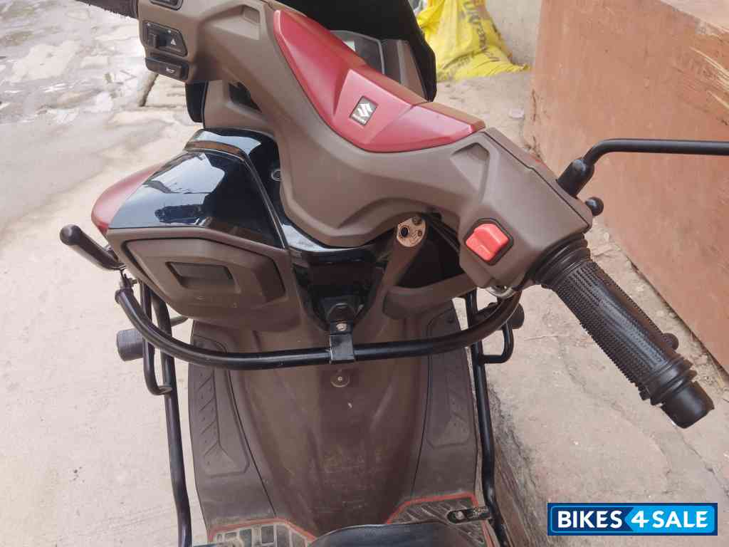 Suzuki Burgman Street Ride Connect Edition