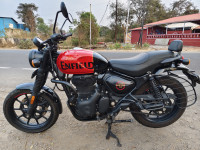 Rebel Red Royal Enfield Hunter 350 Metro