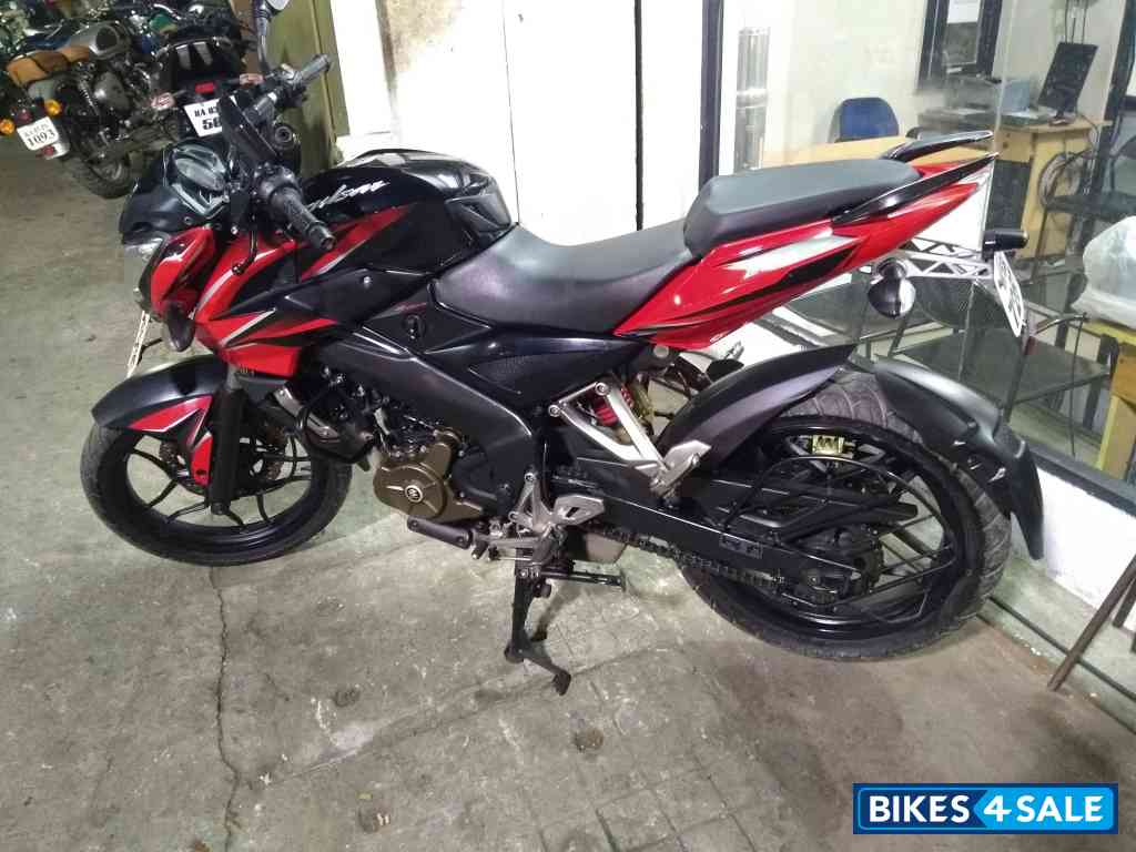 Bajaj Pulsar 200 NS