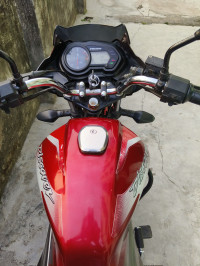 Red Bajaj Discover 125