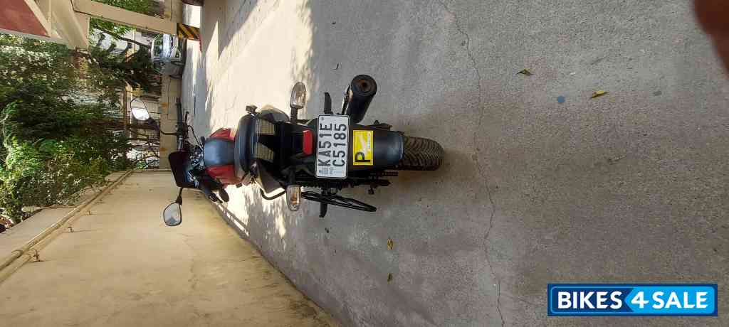 Red Bajaj Pulsar 180 DTSi