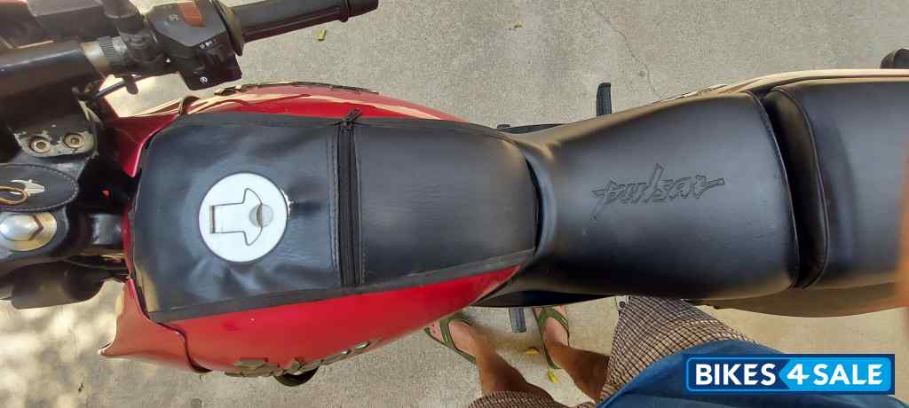 Red Bajaj Pulsar 180 DTSi