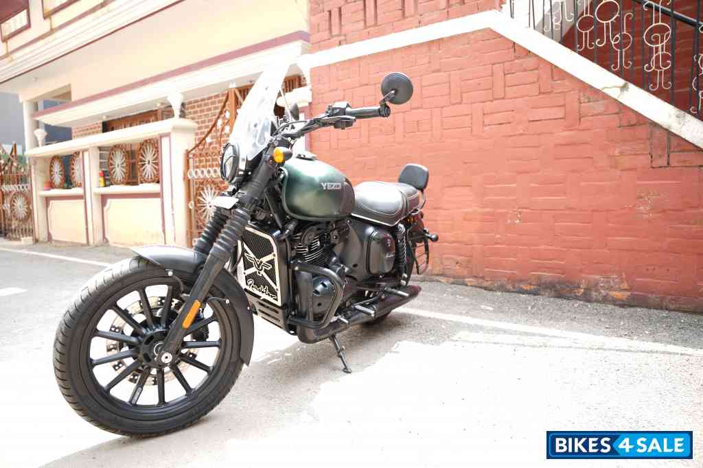 Hunter Green Yezdi Roadster Dark