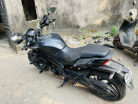 Matte Black Bajaj Dominar 400