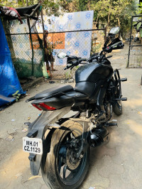 Matte Black Bajaj Dominar 400
