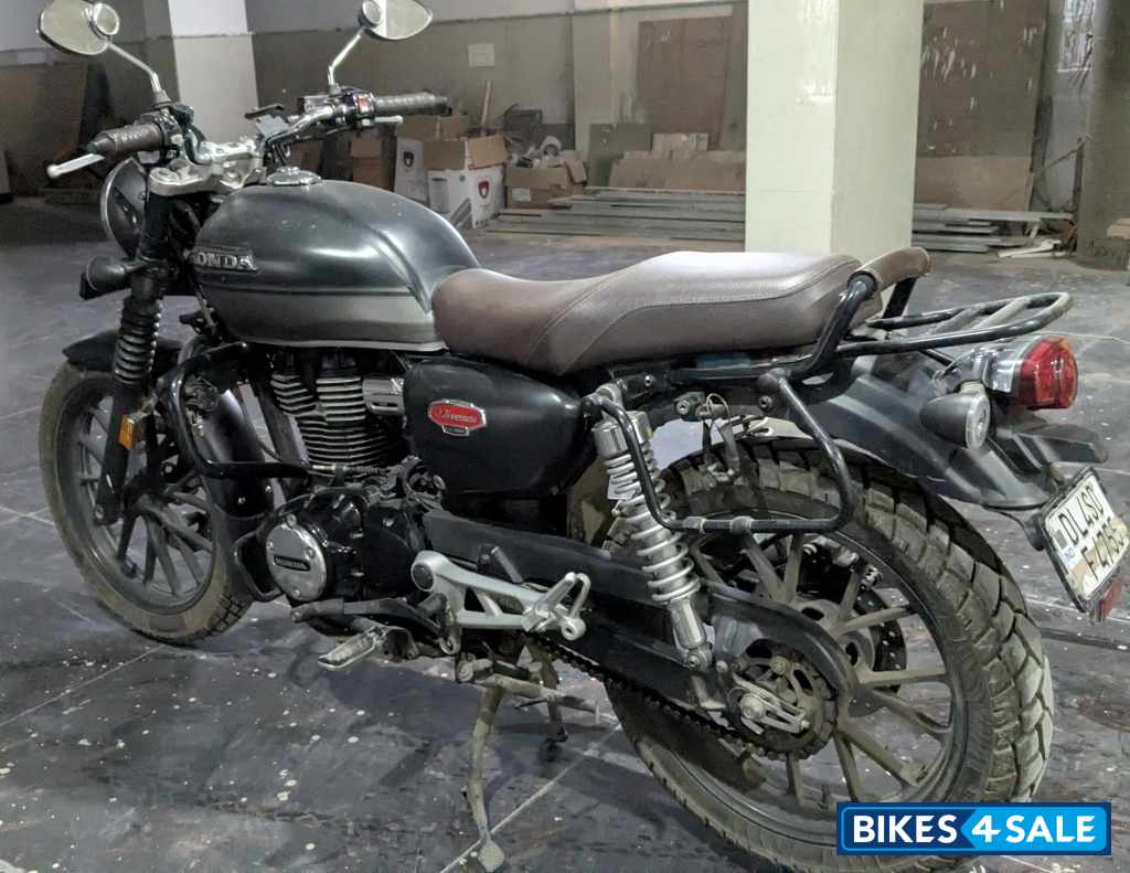 Matte Black Honda Hness CB350 DLX Pro