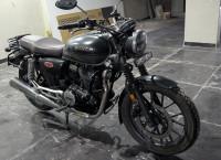 Matte Black Honda Hness CB350 DLX Pro