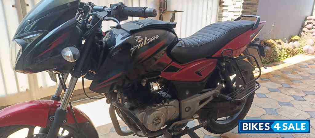 Wine Red Black Bajaj Pulsar 150 DTSi