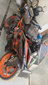 Orange KTM RC 125