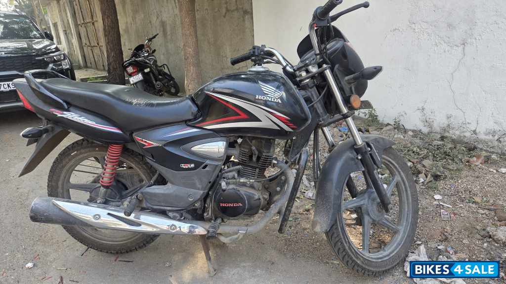 Honda CB Shine