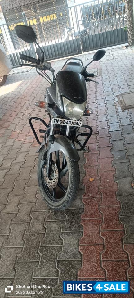 Grey Honda CB Shine