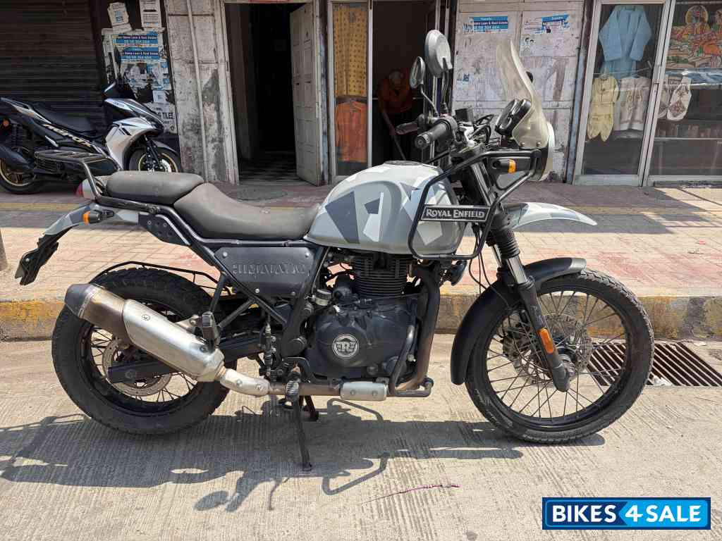 Grey Royal Enfield Himalayan Sleet Grey Royal Enfield Himalayan Sleet