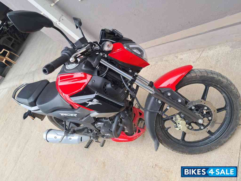 Red TVS Raider 125 Red TVS Raider 125