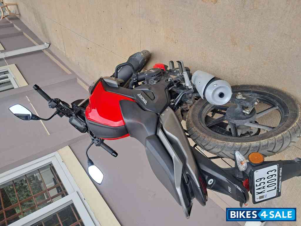 Red TVS Raider 125 Red TVS Raider 125