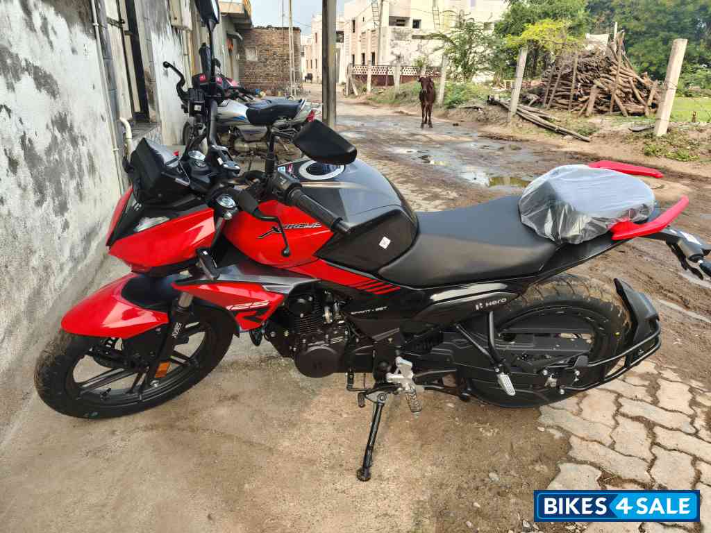 Red Hero Xtreme 125R